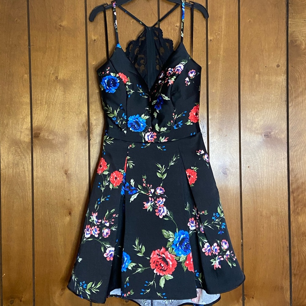 B. Smart Dress Party Formal Cocktail Size 7 Lace Racerback Floral Romantic Goth